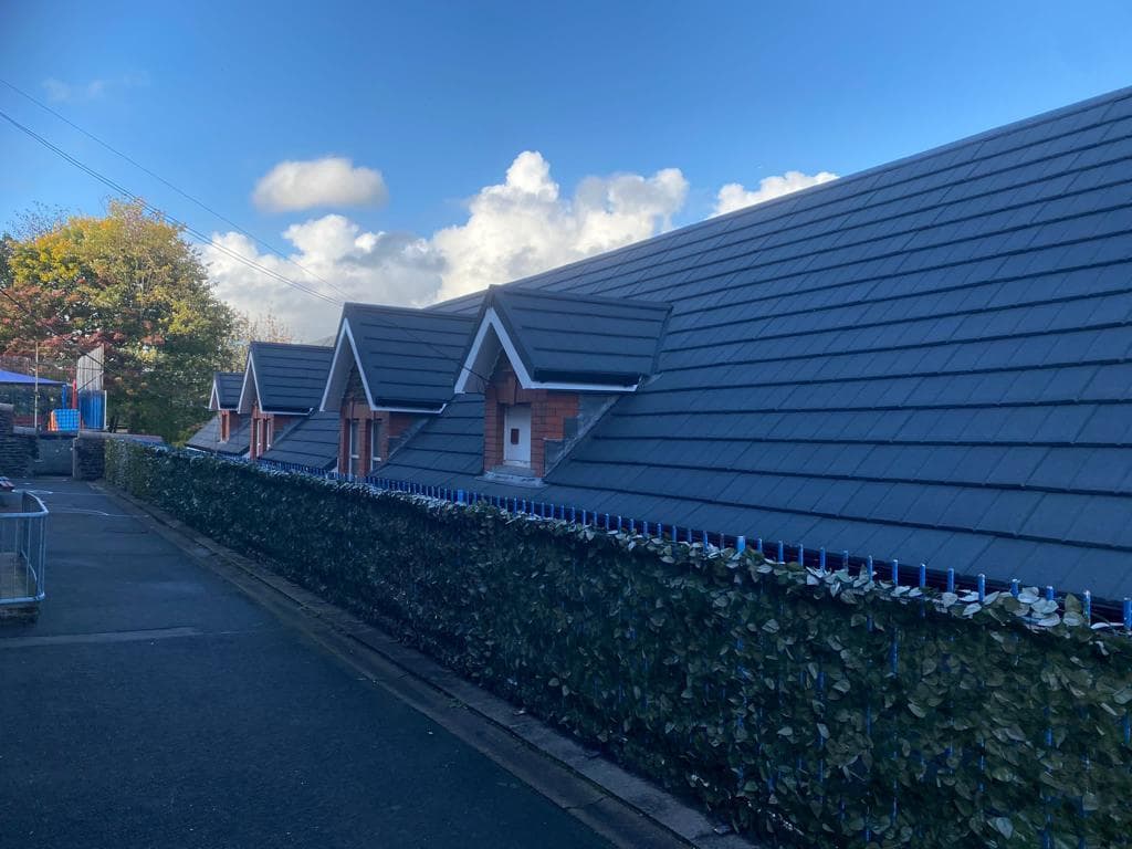 Pengeulan Primary School - Roof work phase 1